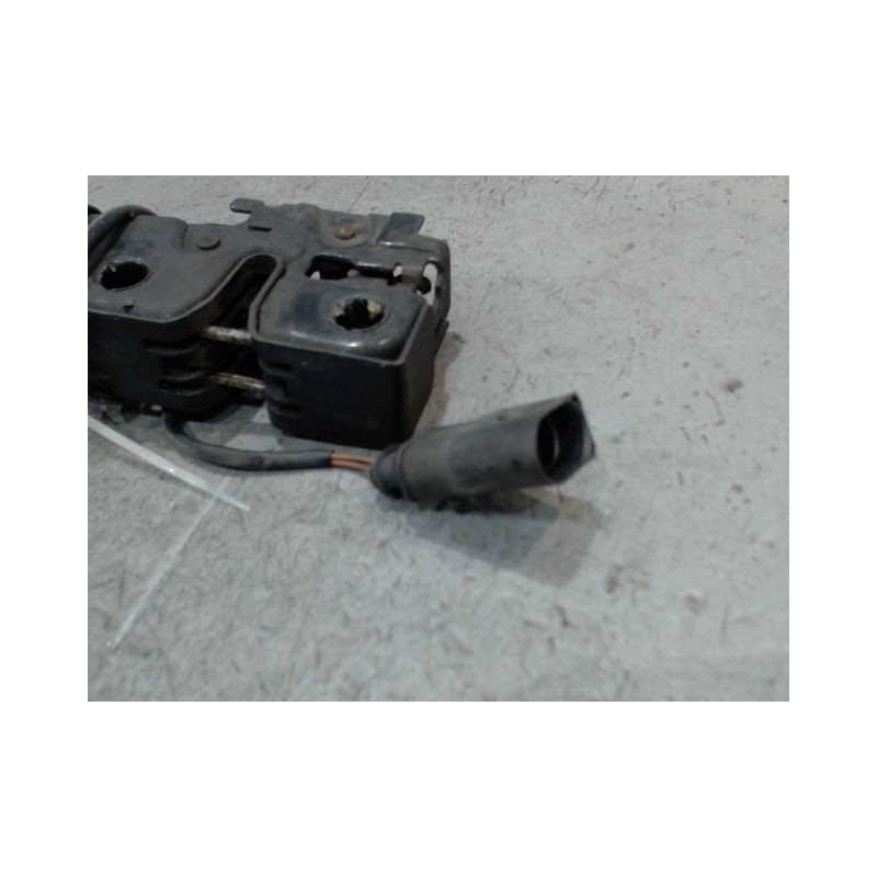 SERRURE CAPOT AUDI A3