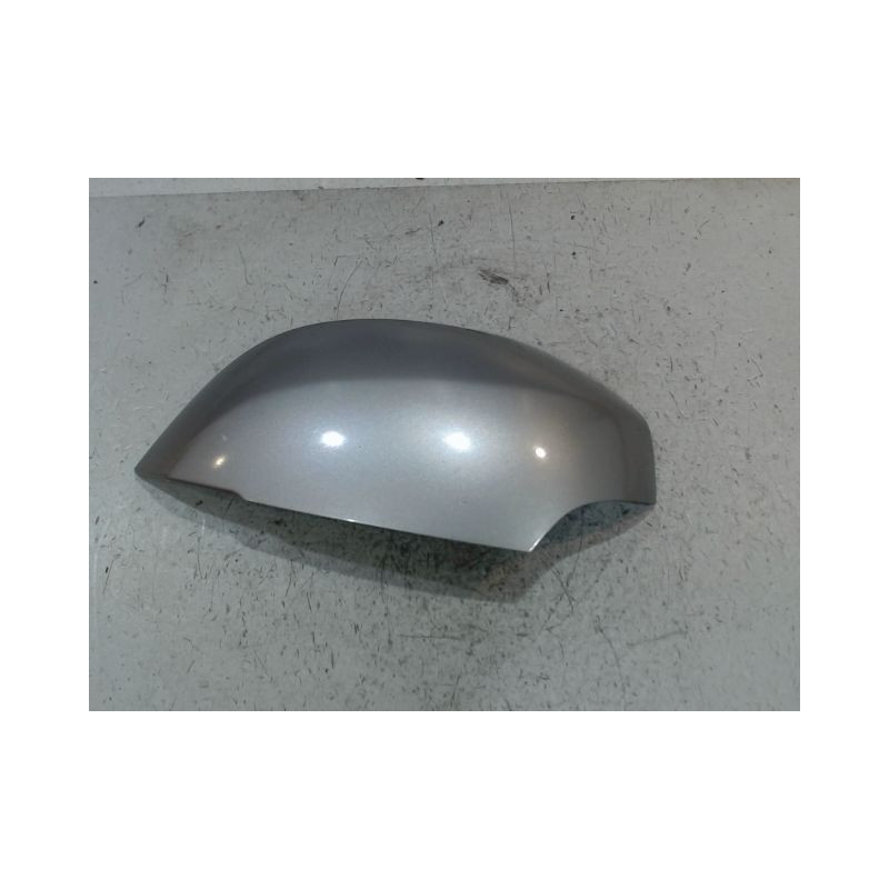 CARENAGE RETROVISEUR EXTERIEUR GAUCHE RENAULT MEGANE