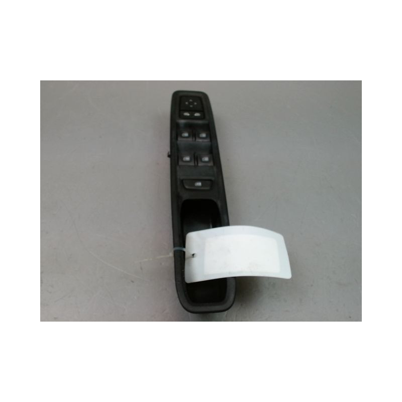 COMMANDE LEVE-GLACE PORTE AVG DACIA SANDERO 2008-