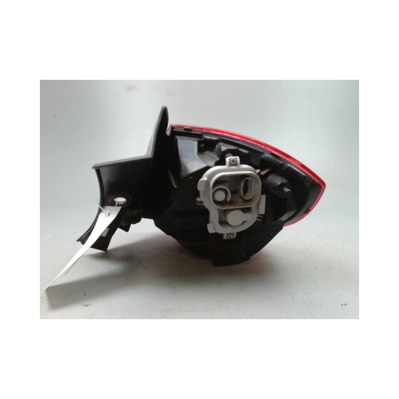 FEU ARRIERE GAUCHE  ALFA ROMEO GUILIETTA 2010-