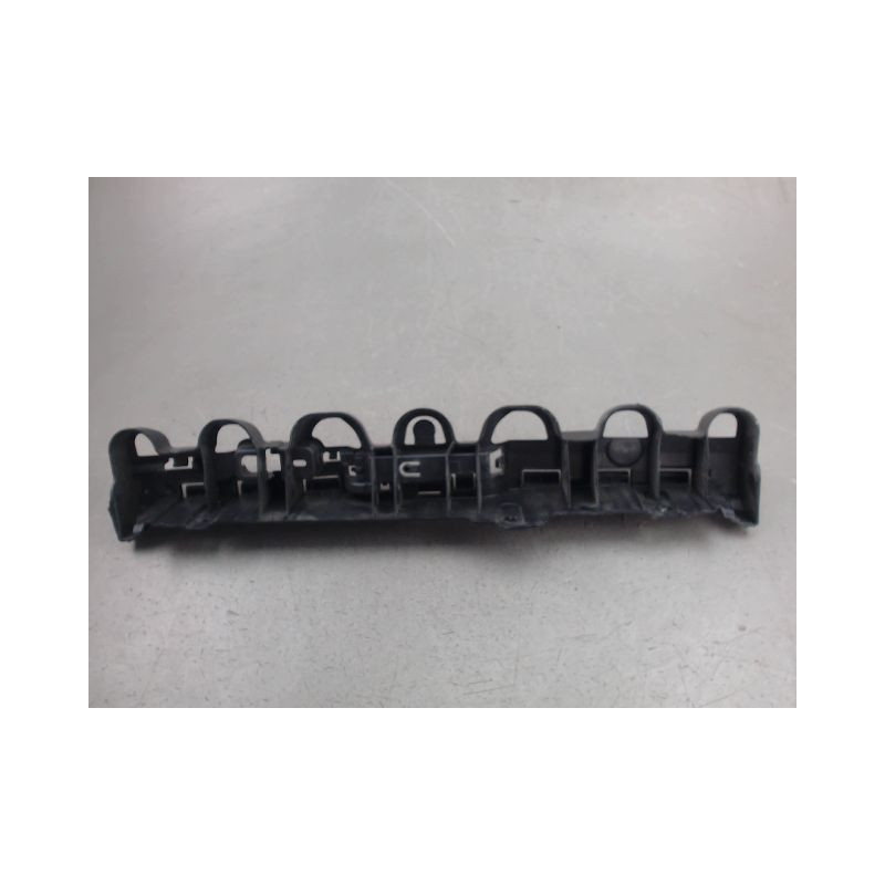 SUPPORT CENTRAL PARE-CHOC ARRIERE  RENAULT CLIO