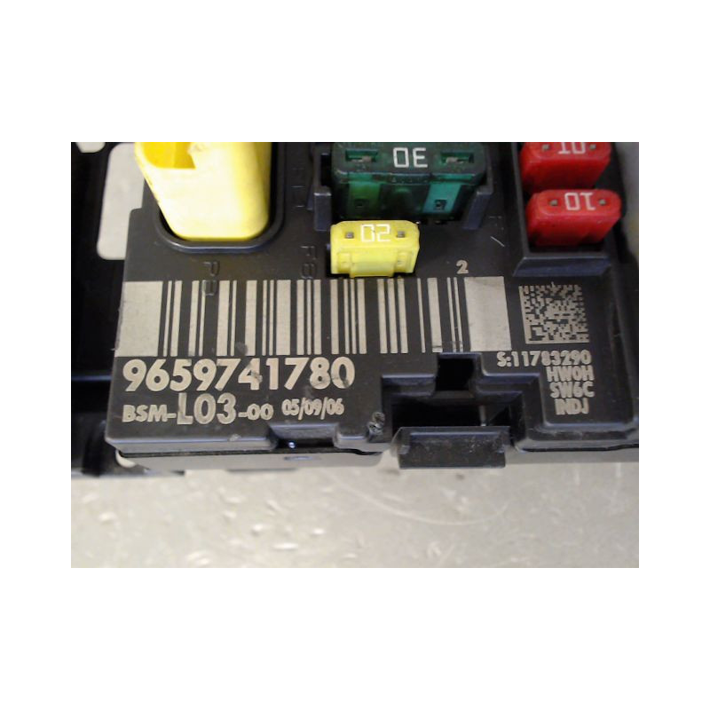 BOITE A FUSIBLES CITROEN C2 2003-