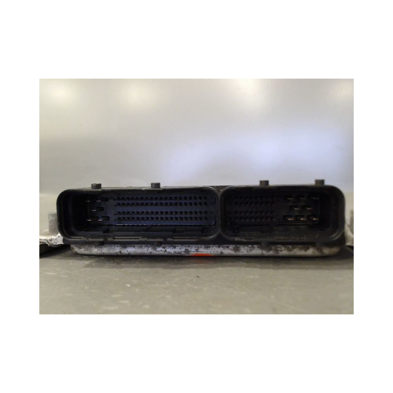 CALCULATEUR MOTEUR PEUGEOT 107