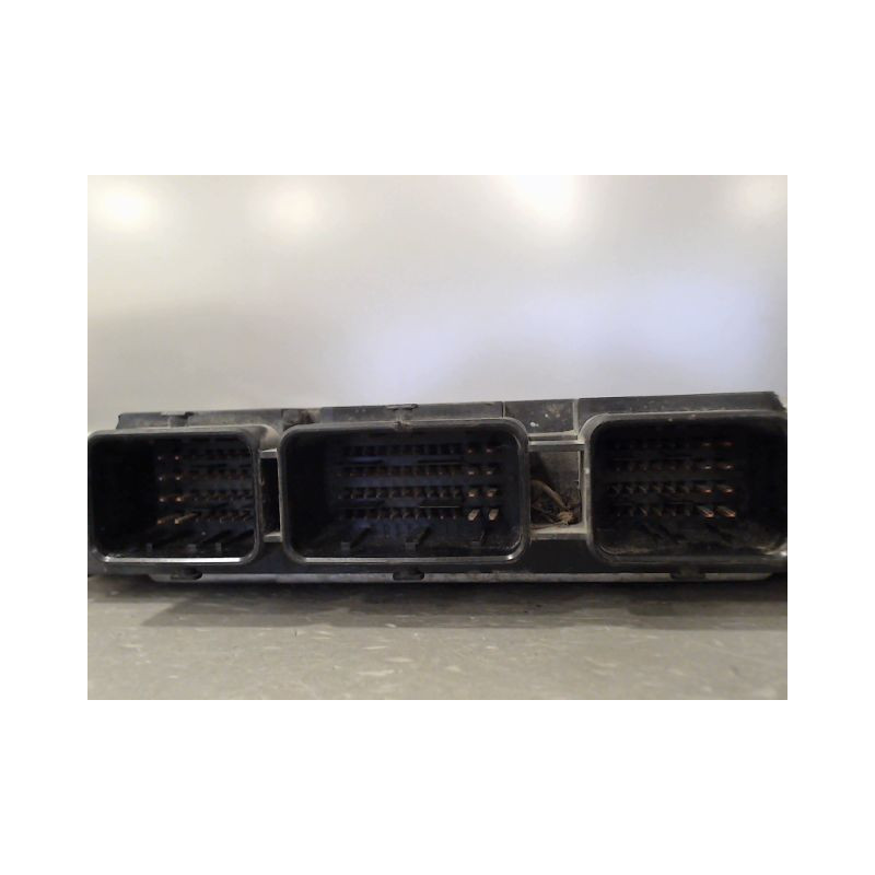 CALCULATEUR MOTEUR PEUGEOT PARTNER