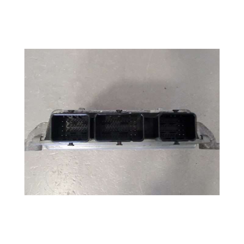CALCULATEUR MOTEUR PEUGEOT PARTNER
