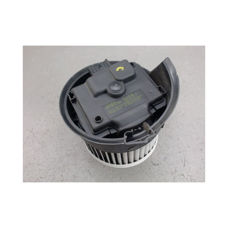 MOTEUR VENTILATEUR CHAUFFAGE PEUGEOT 407