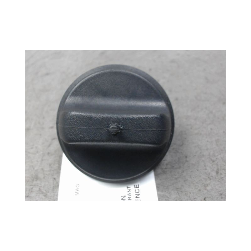 BOUCHON RESERVOIR A CARBURANT RENAULT CLIO