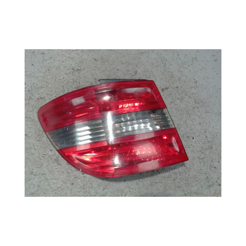 FEU ARRIERE GAUCHE  MERCEDES CLASSE B 2008-