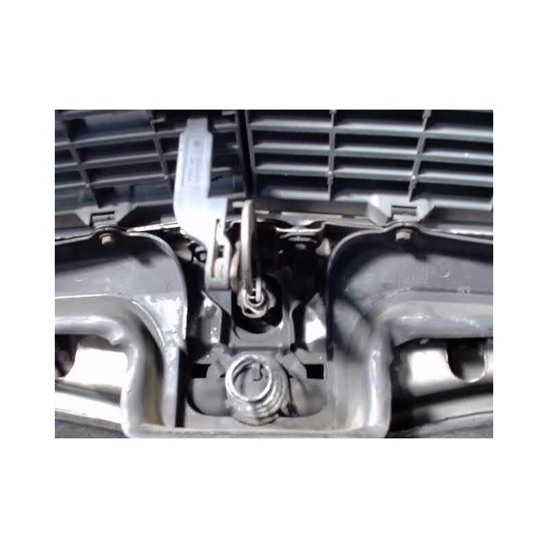 CAPOT MERCEDES E220