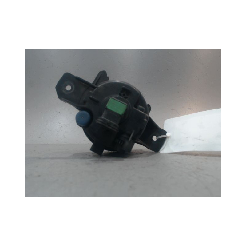 PHARE ANTIBROUILLARD AVANT GAUCHE NISSAN QHASQAI 2007-