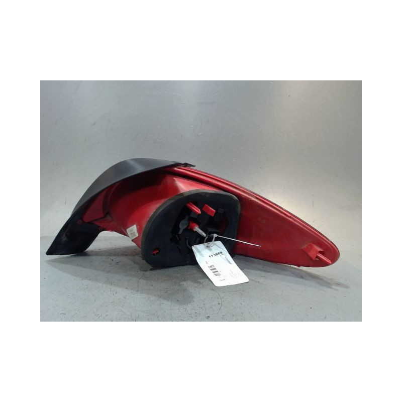 FEU ARRIERE GAUCHE  PEUGEOT 206