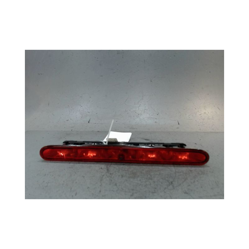 FEUX STOP SUPPLEMENTAIRE PEUGEOT 206