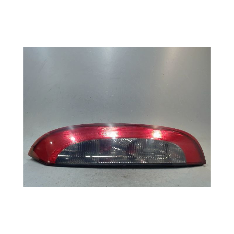 FEU ARRIERE DROIT OPEL CORSA