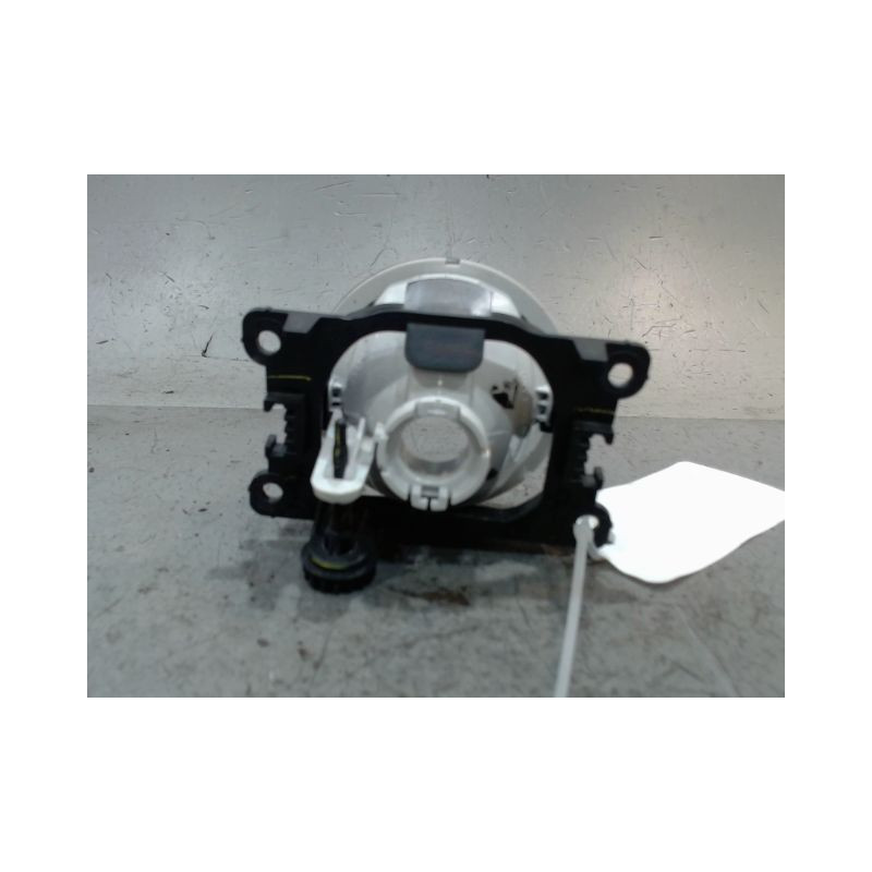 PHARE ANTIBROUILLARD AVANT GAUCHE PEUGEOT 208