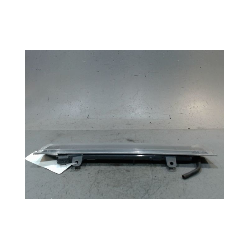 FEUX STOP SUPPLEMENTAIRE PEUGEOT 208