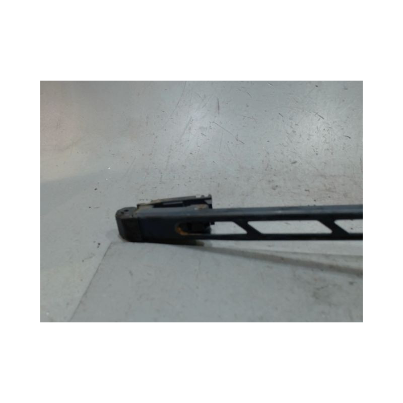 BRAS ESSUIE-GLACE AVANT GAUCHE AUDI A3