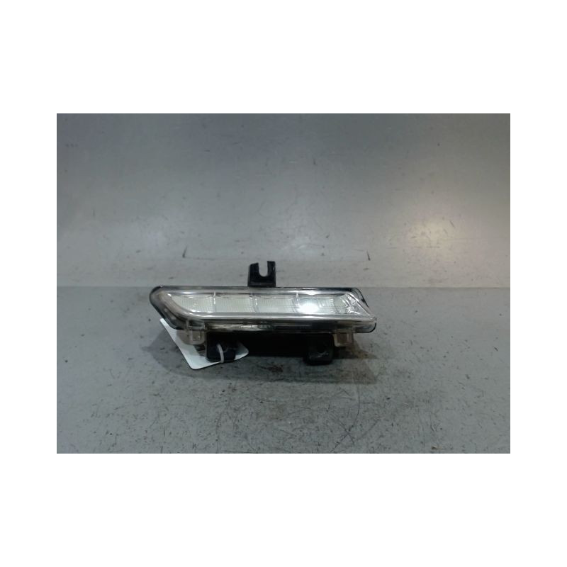 FEUX POSITION DROIT RENAULT CLIO