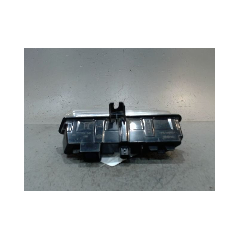 FEUX POSITION DROIT RENAULT CLIO