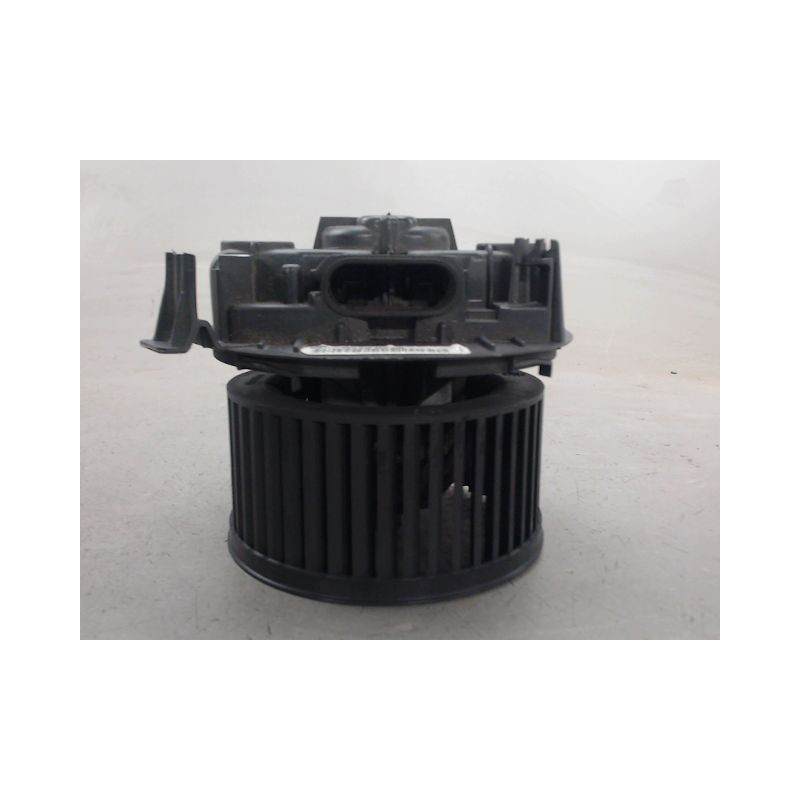 MOTEUR VENTILATEUR CHAUFFAGE RENAULT CLIO