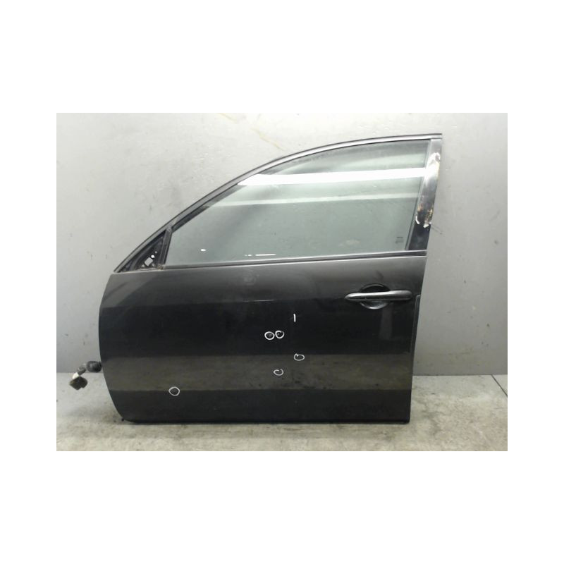 PORTE AVANT GAUCHE NISSAN PRIMERA