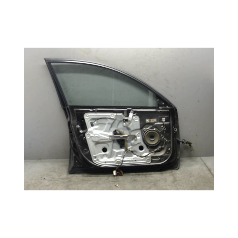 PORTE AVANT GAUCHE NISSAN PRIMERA