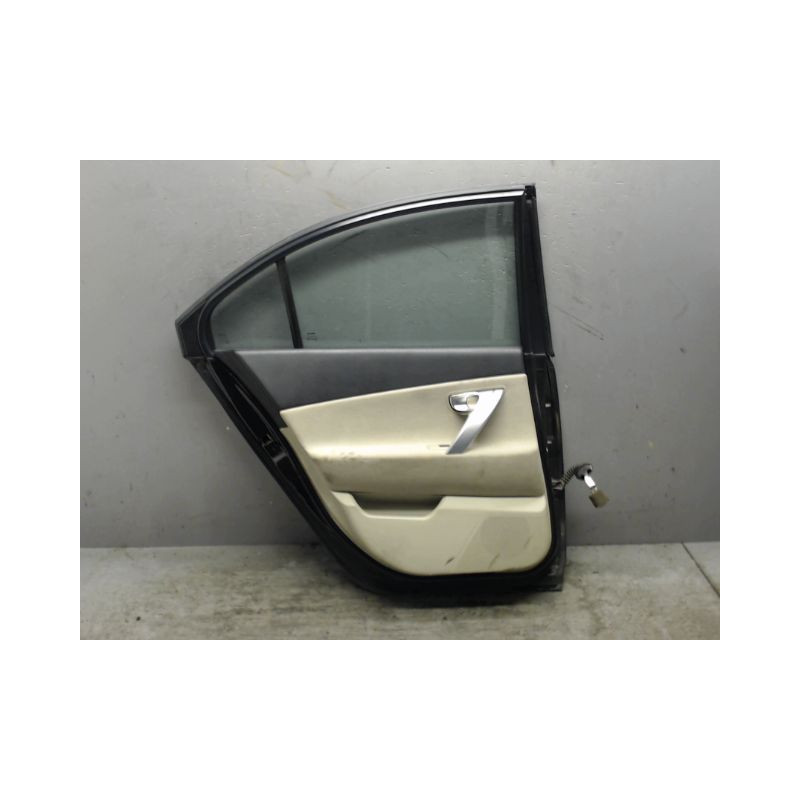 PORTE ARRIERE GAUCHE NISSAN PRIMERA