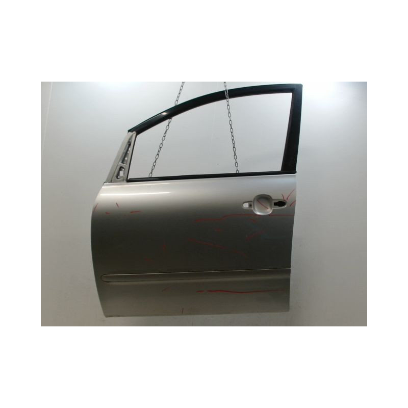PORTE AVANT GAUCHE TOYOTA AVENSIS VERSO 01-03