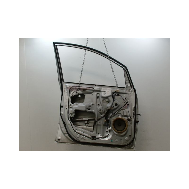 PORTE AVANT GAUCHE TOYOTA AVENSIS VERSO 01-03