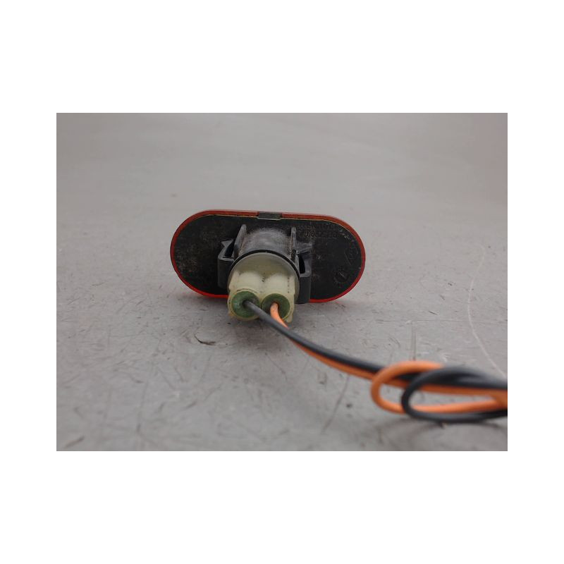 REPETITEUR AILE GAUCHE RENAULT MEGANE