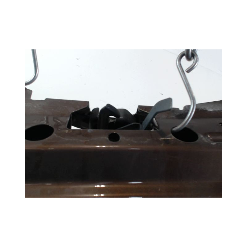 TRAVERSE SUPERIEURE ARMATURE AVANT RENAULT TWINGO