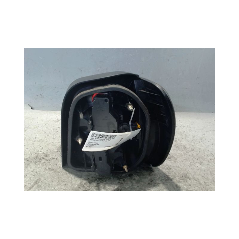 FEU ARRIERE GAUCHE  VOLKSWAGEN POLO 94-99