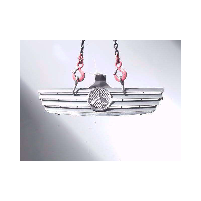CALANDRE MERCEDES CLASSE C 2000-