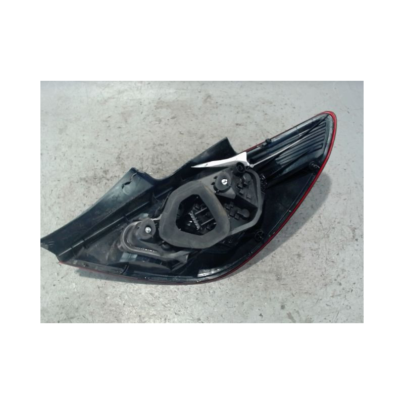 FEU ARRIERE GAUCHE  OPEL CORSA 2010-