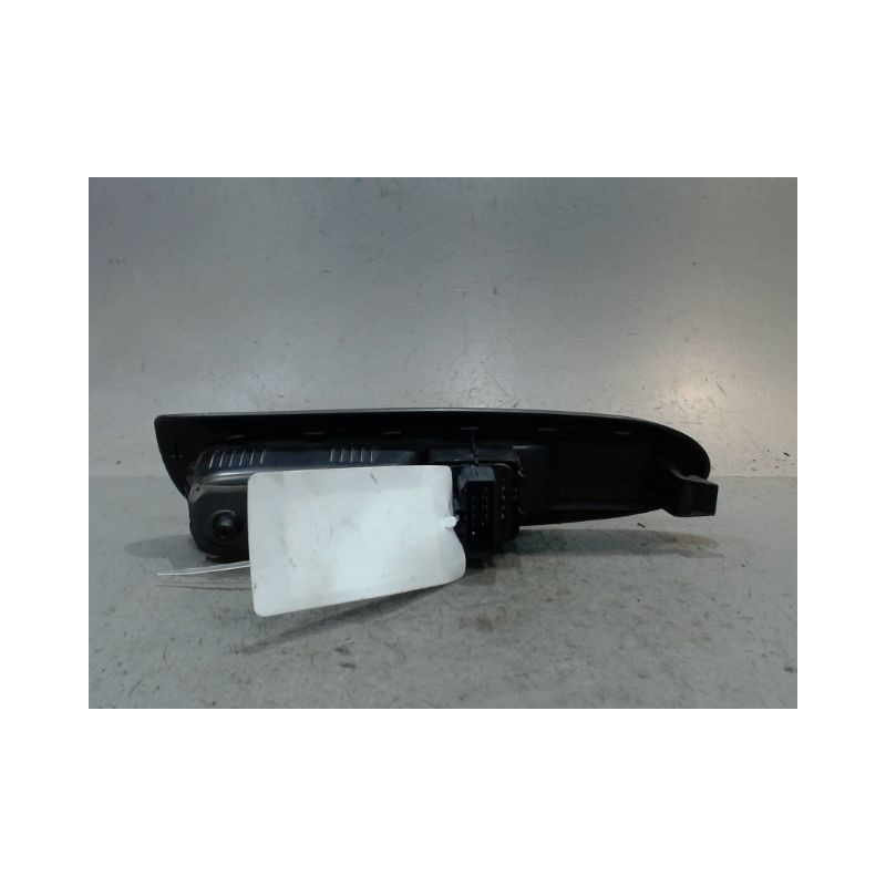 COMMANDE LEVE-GLACE PORTE AVG RENAULT CLIO