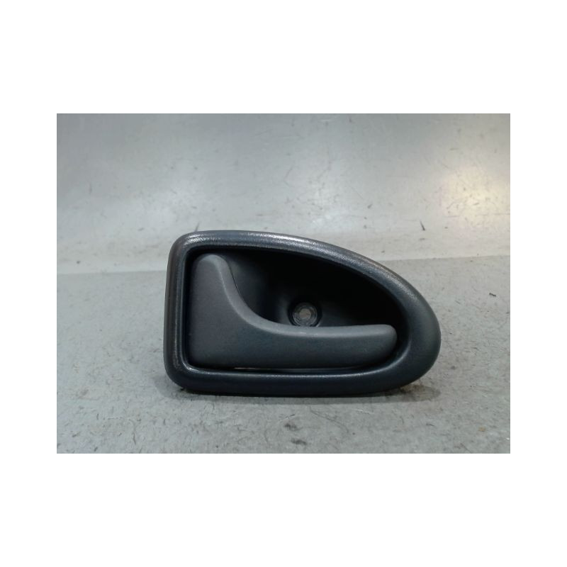POIGNEE INTERIEURE PORTE AVANT GAUCHE RENAULT CLIO