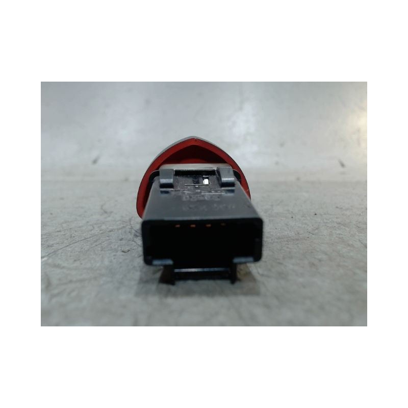 BOUTON DE WARNING RENAULT CLIO