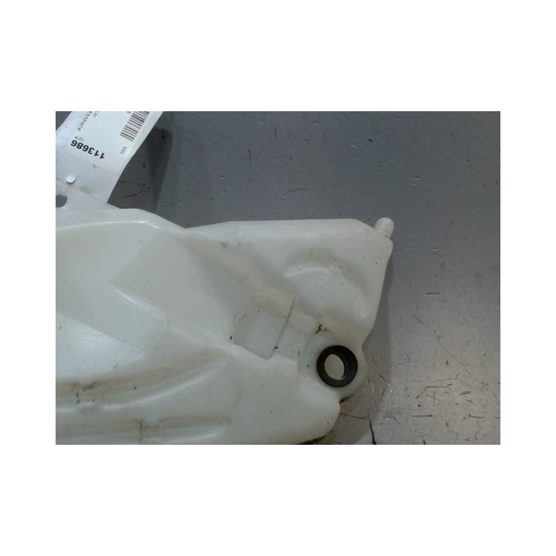 RESERVOIR LAVE-GLACE AVANT PEUGEOT 206