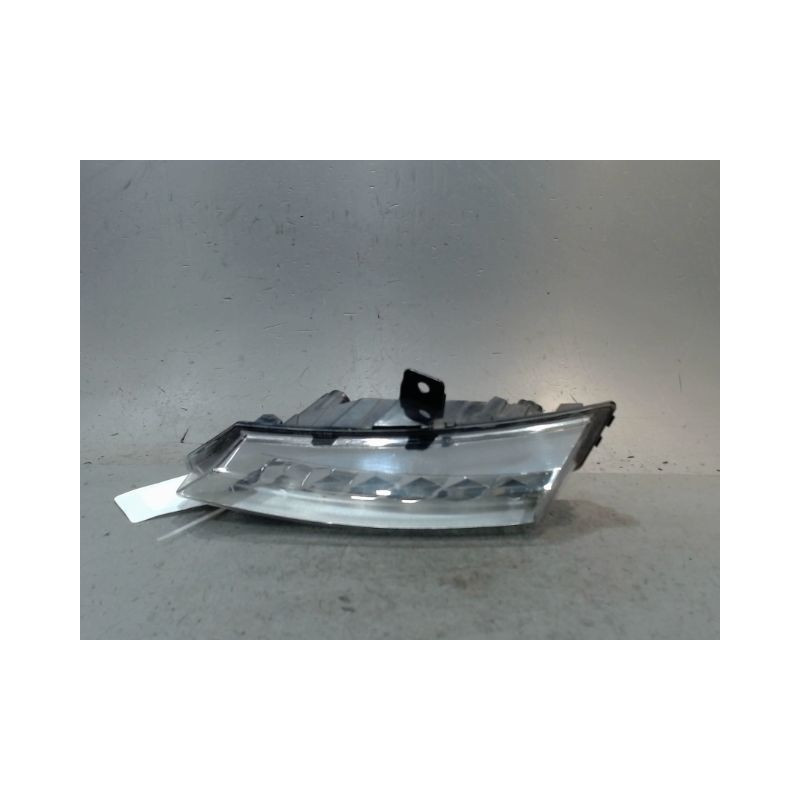FEUX POSITION GAUCHE RENAULT MEGANE