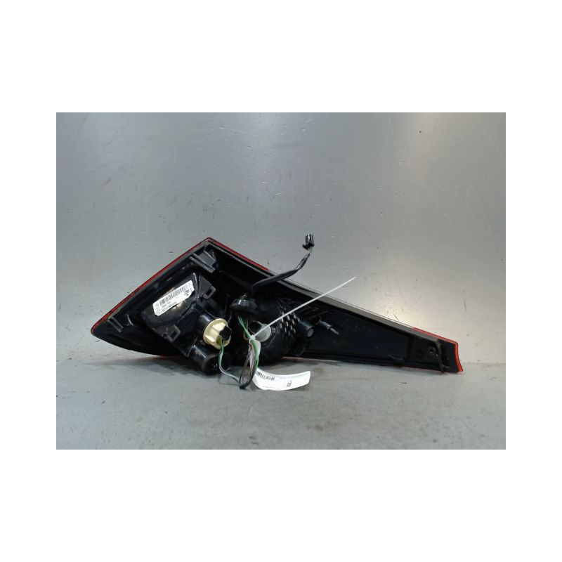 FEU ARRIERE INTERIEUR DROIT RENAULT MEGANE