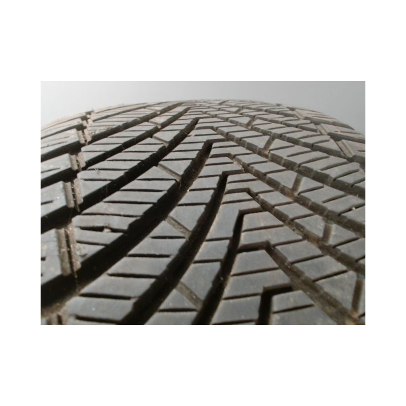 Pneu KUMHO SOLUS 4S HA32 215 45 16 90 V