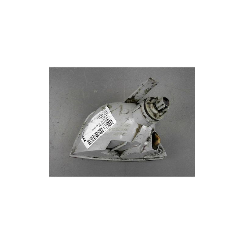 FEU DE PARE-CHOC ARRIERE DROIT FORD FOCUS 98-04