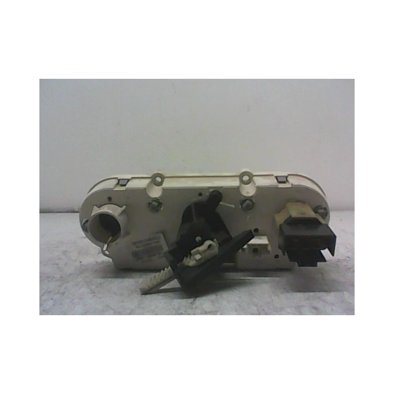 COMMANDE DE CHAUFFAGE FORD FIESTA