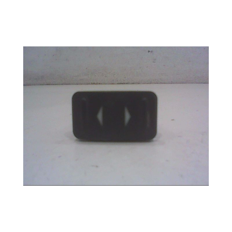 COMMANDE LEVE-GLACE PORTE AVD FORD MONDEO
