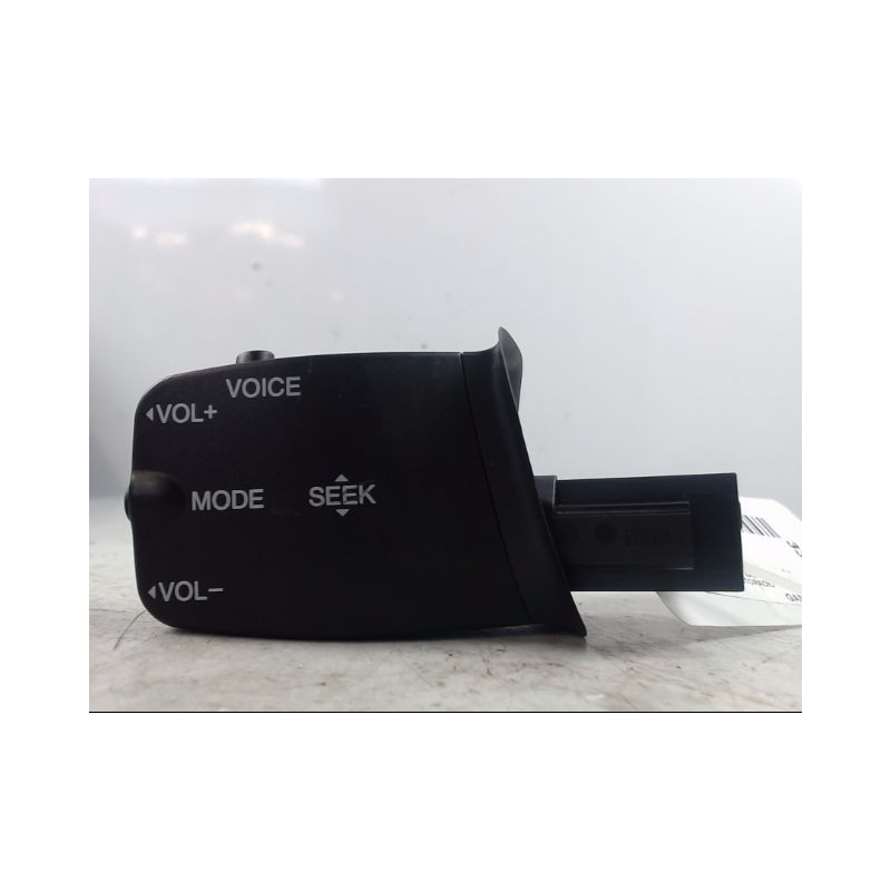 COMMANDE AUTORADIO FORD C-MAX