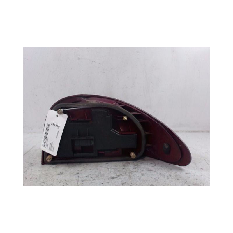 FEU ARRIERE GAUCHE  FORD MONDEO 93-96