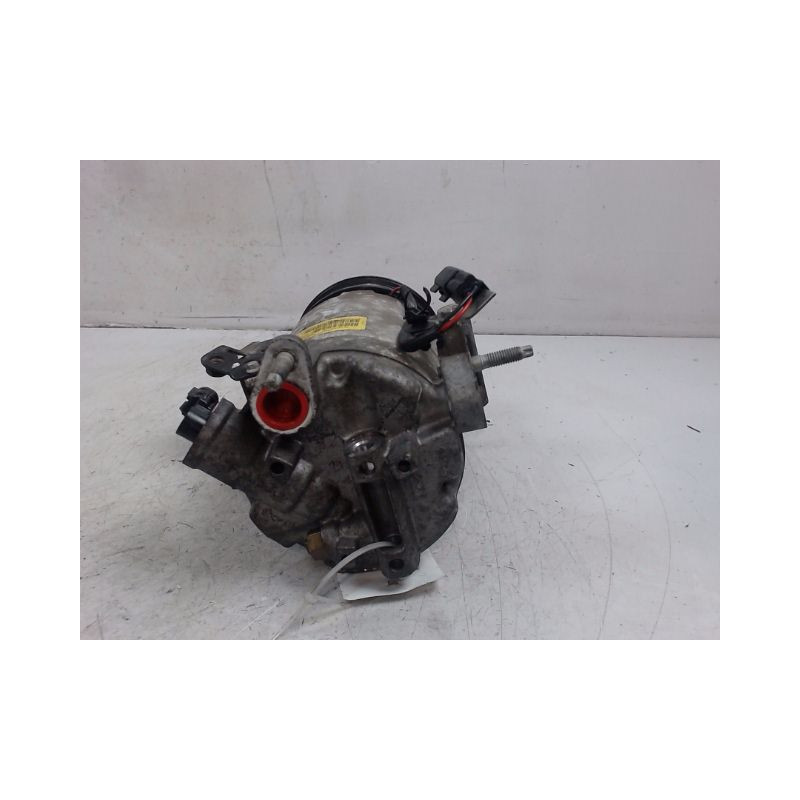 COMPRESSEUR AIR CONDITIONNE FORD FIESTA 2010-