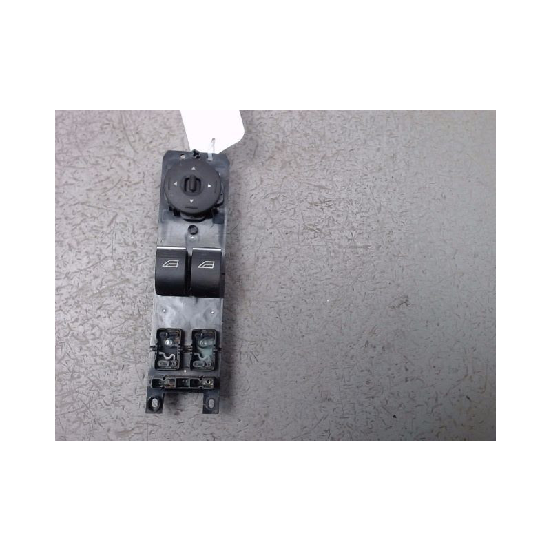 COMMANDE LEVE-GLACE PORTE AVG FORD FIESTA