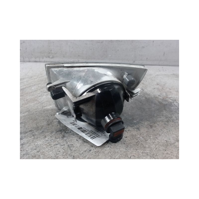 PHARE ANTIBROUILLARD AVANT DROIT SKODA ROOMSTER