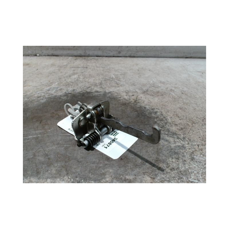 TIRANT PORTE ARG DACIA SANDERO 2008-