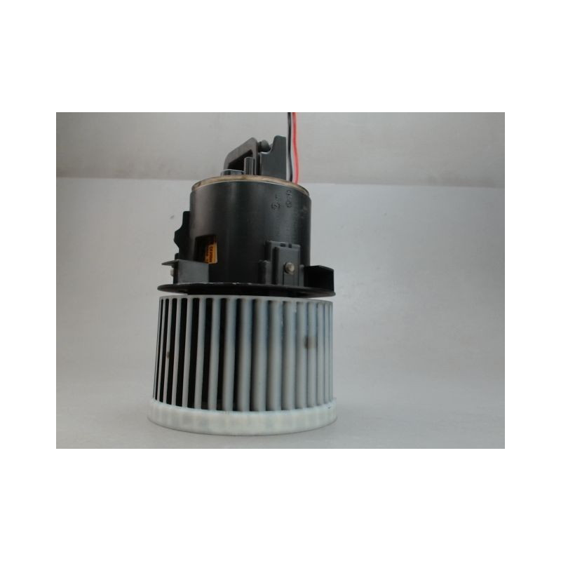 MOTEUR VENTILATEUR CHAUFFAGE PEUGEOT 308
